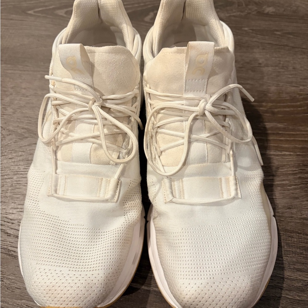 ON Men’s Cloudnova Form 2 Undyed White/Gum Sneakers